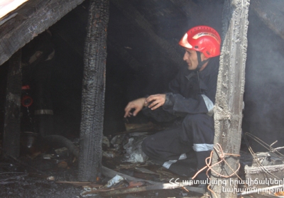 Խոշոր հրդեհ Սարատակի դպրոցում. այրվել է նաեւ տնօրենի աշխատասենյակը՝ գույքով