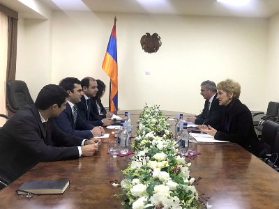 Armenian minister holds meeting with Bulgarian Ambassador