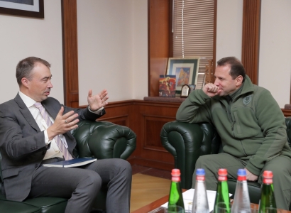 ՀՀ պաշտպանության նախարարը եւ ԵՄ հատուկ ներկայացուցիչը քննարկել են Արցախի հակամարտության շուրջ վերջին զարգացումները