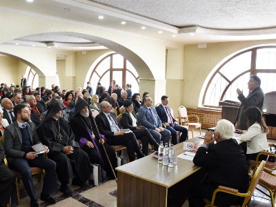 Karabakh President attends Hovhannes Tumanyan 150th anniversary conference