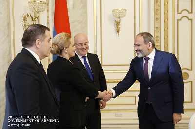 Armenian PM receives Defense Minister of Georgia
