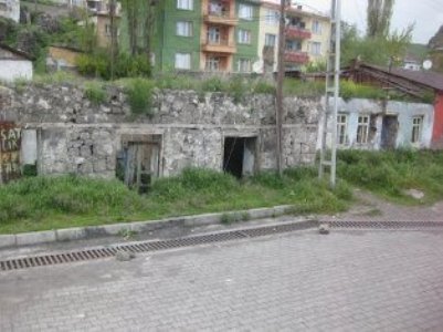 Turkish nationalist mayor demolishes Armenian writer Yeghishe Charents’ house in Kars (PHOTOS)