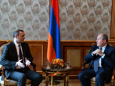 Արմեն Սարգսյանն ու Արմեն Գրիգորյանը մտքեր են փոխանակել անվտանգության խնդիրներին առնչվող հարցերի շուրջ
