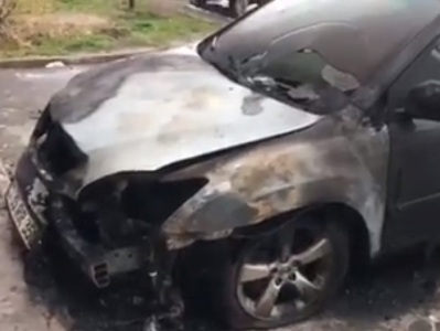 В Армении подожгли автомобиль директора Центральной автостанции