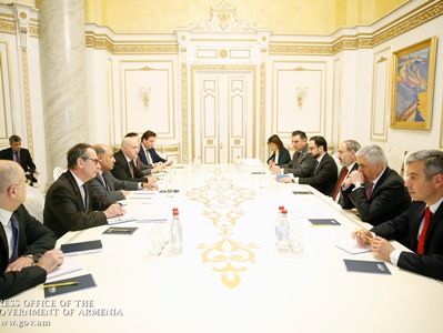 Nikol Pashinyan receives EBRD president