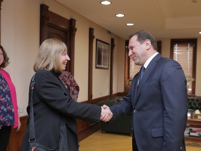 Defense Minister receives newly appointed U.S. Ambassador to Armenia