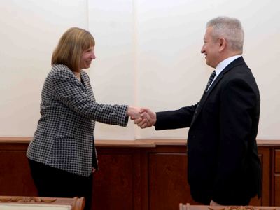 Ատոմ Ջանջուղազյանը ԱՄՆ դեսպանի հետ քննարկել է ՀՀ-ում ներդրումային բարենպաստ միջավայր ստեղծելու նախապայմանները