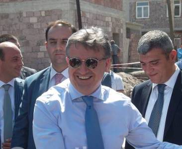 «Հրապարակ». Կարեն Կարապետյանի ծրագիրը կիսատ է մնացել