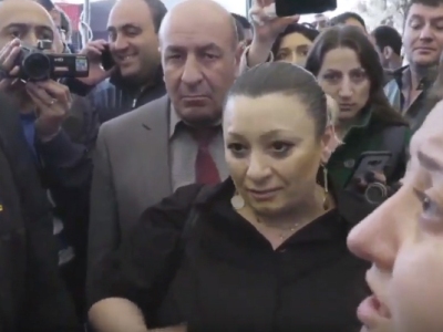 «Սամվել Ալեքսանյանի սրճարանը ինչո՞ւ չի քանդվում». Անի Խաչատրյանը՝ Օպերայի հարակից տարածքի քանդվող սրճարանների մասին