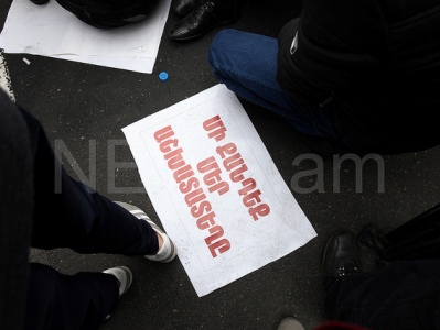 Подвергнутые приводу участники акции протеста против сноса кафе в Ереване освобождены