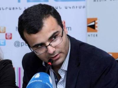 Мэр Еревана не намерен встречаться с протестующими против сноса кафе