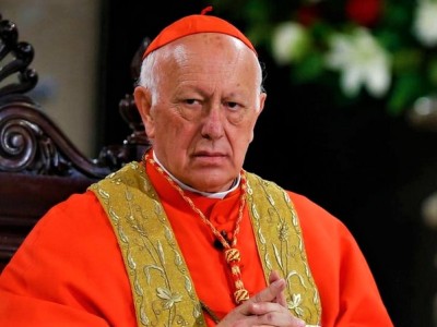 Папа Римский принял отставку чилийского кардинала, замешанного в громком секс-скандале