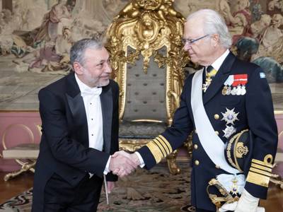 Armenian Ambassador to Sweden  hands Letters of Credence to Carl XVI Gustaf