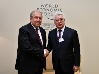 Արմեն Սարգսյանը հանդիպել է Ղազախստանի արտաքին գործերի նախարարի հետ