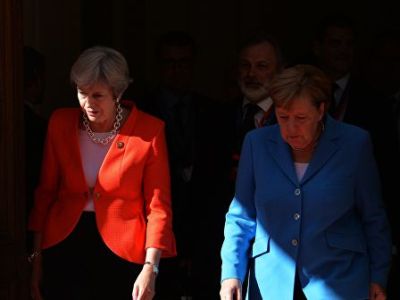 Merkel 'forgets' to meet Theresa May in Berlin