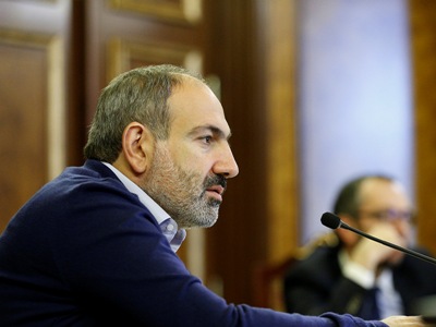 Премьер-министр Армении провел рабочее совещание с  кабмином и руководителями госведомств