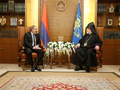 Armenia PM has phone conversation with His Holiness Aram I