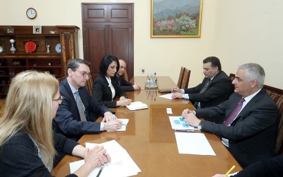 Armenian Deputy PM receives IFC Regional Manager