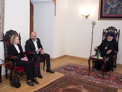 His Holiness Karekin II receives Sodertalje Mayor