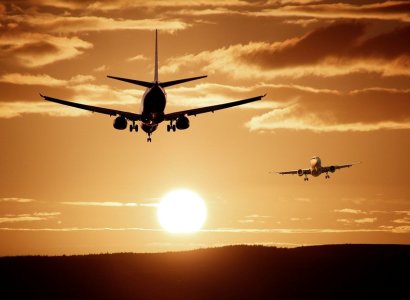 Пилоты греческого Boeing ради шутки без разрешения прилетели в Кишинев из Бухареста