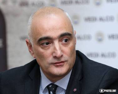 «Հրապարակ». Կարեն Ավագյանի դեմ հիմնադրամի տնօրենը ցուցմունք չի գրել. Ասել է՝ մենակ եմ արել