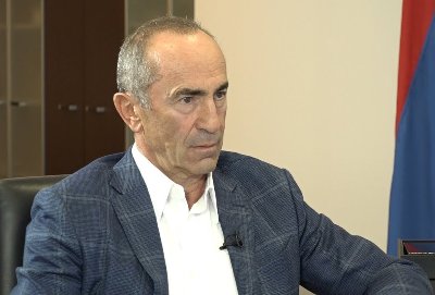 Քոչարյանի խափանման միջոցի հարցը քննել հրաժարված դատավորներից մեկը նկատողություն ստացավ, մյուսը` նախազգուշացում