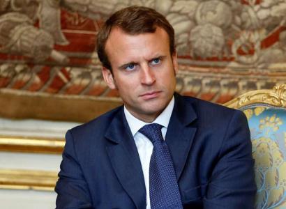 France President: Europeans have to make a choice