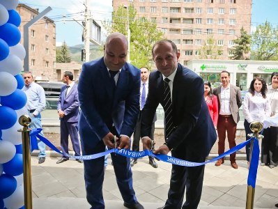 Յունիբանկը Վանաձորում բացեց «Գուգարք» նոր մասնաճյուղը (ֆոտո)