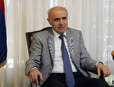 «Ժամանակ». Դեսպանը՝ շահառու. Նա ակտիվորեն ներգրավված է Իրանից կլինկերի ներմուծման գործում