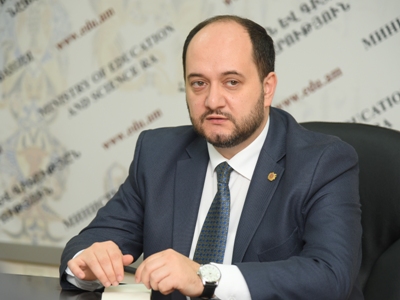 ԿԳ նախարարը մեկնել է ՉԺՀ՝ մասնակցելու «Արհեստական բանականություն եւ կրթություն» միջազգային համաժողովին