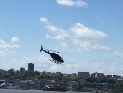 Падение вертолета в реку Гудзон попало на видео