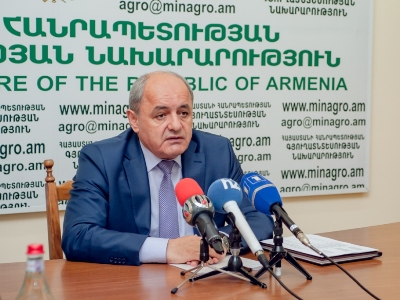 Մեծացել է հետաքրքրությունը ինտենսիվ այգիների եւ կաթիլային ոռոգման ներդրման ծրագրերի նկատմամբ. Փոխնախարար