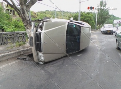 «Արքայաձոր» ռեստորանային համալիրի հարեւանությամբ բախվել է 2 մեքենա (ֆոտո)