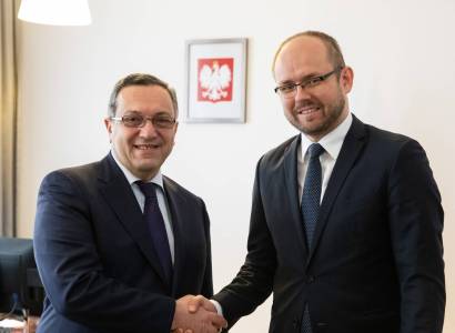 Polish, Armenian MFAs hold political consultations