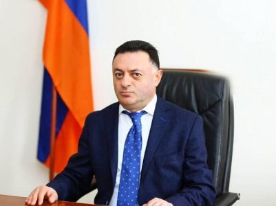 Ոստիկաններն ապահովում են Ռոբերտ Քոչարյանին ազատ արձակած դատավորի անվտանգությունը