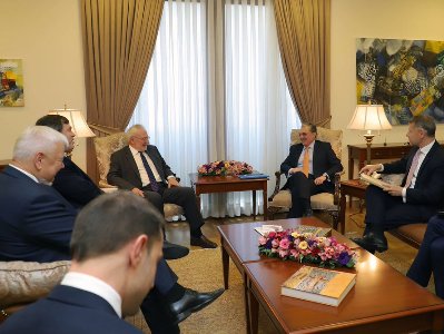 Armenia FM receives OSCE Minsk Group Co-Chairs (PHOTO)