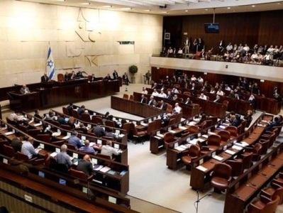 Israeli Parliament approves bill on self-dissolution, in first reading