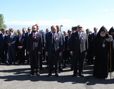 «Ժողովուրդ». Առաջին անգամ առանց Արցախի. Ինչո՞ւ երեկ ոչ մի պաշտոնյա ներկա չէր