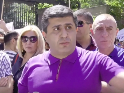 «Քննարկումը մեզ գոհացրեց». «Գուդվին-ԲԵՏ»-ի աշխատակիցների եւ Բաբկեն Թունյանի հետ հանդիպումն ավարտվեց