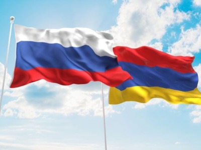 КП: Увела ли «абрикосовая революция» Армению от России