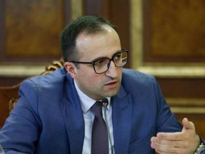 «Հրապարակ». Արսեն Թորոսյանը կլքի՞ պաշտոնը. ըստ լուրերի, Աննա Հակոբյանի հետ տարաձայնություններ կան