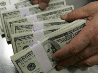 8 армян из Калифорнии использовали измененные армянские паспорта для банковских махинаций