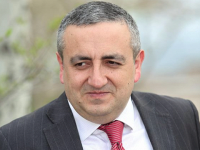 «Հաճելի անակնկալի տհաճ շարունակությունը». ՍԱՊԾ պետը՝ բիզնես դասով թռչելու մասին