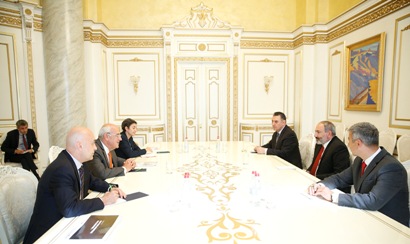 Armenia PM receives AGBU President