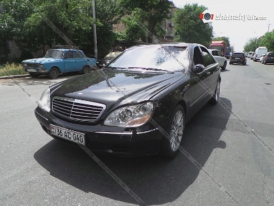 Անչափահաս տղան մոր Mercedes-ով դուրս է եկել հանդիպակաց գոտի եւ վրաերթի ենթարկել հեծանվորդին. Վերջինի վիճակը ծանր է