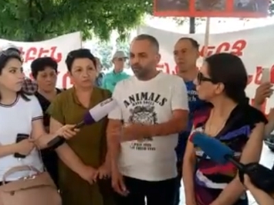 Բողոքի ակցիա կառավարության դիմաց. Ցուցարարները պահանջում են Կենդանաբանական այգու տնօրենի հրաժարականը (վիդեո, ֆոտո)
