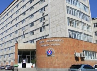 Երեւանում 7-րդ հարկից ընկած 2-ամյա աղջնակը մահացել է