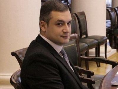 «Ժամանակ». Նոր բեմականացում. Ինչո՞ւ է «ուզում» պատգամավորական մանդատը վայր դնել Տիգրան Ուրիխանյանը