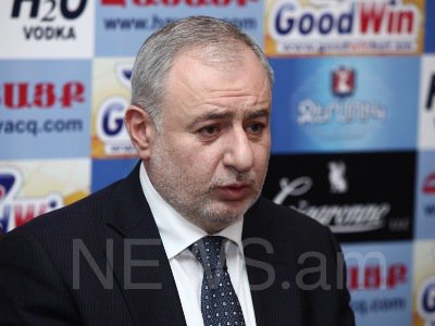 «Հրապարակ». Բանկը կբռնագանձի՞ Արարատ Զուրաբյանի հայտնի սրճարանը «Հրապարակ». Բանկը կբռնագանձի՞ Արարատ Զուրաբյանի հայտնի սրճարանը