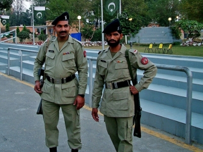 Полиция Пакистана расследует дело о продаже женщин в Китай